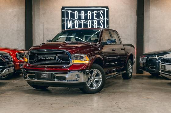 RAM CLASSIC 5.7 V8 GASOLINA LARAMIE CD 4X4 AUTOMÁTICO